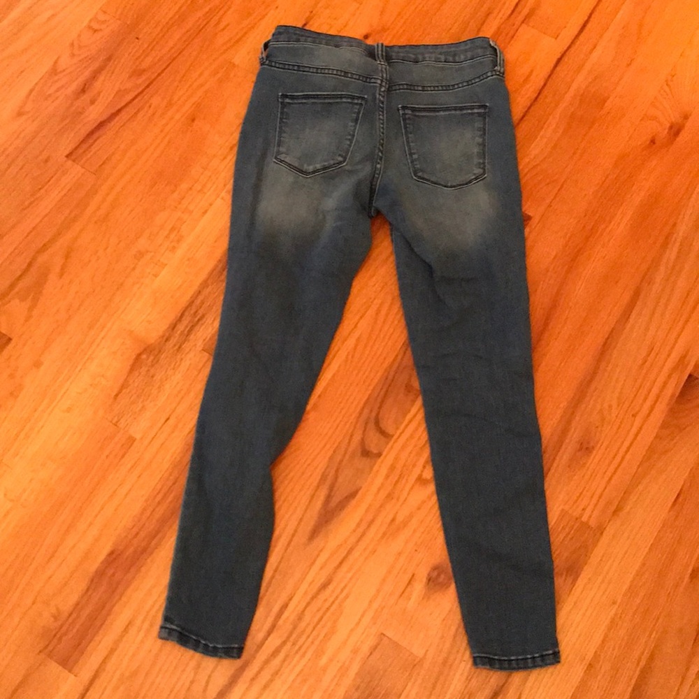 Universal threads - Picture 2 of 2